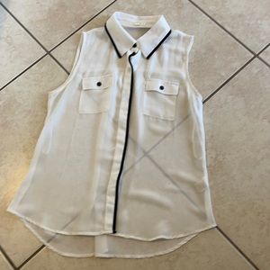 Cute botton down shirt